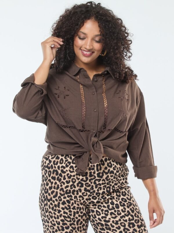 بلوزة Blusa de manga bordados