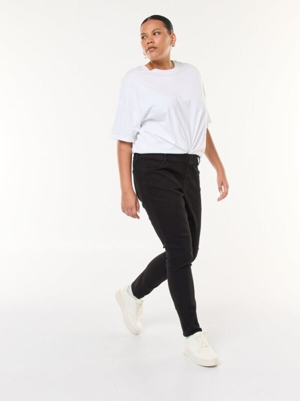 جينز مطاطي Jegging elástico