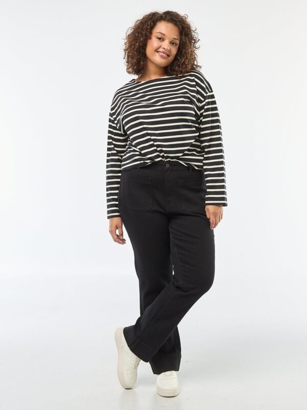 جينز Pantalón flare