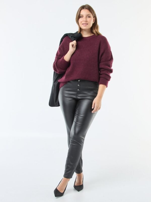 بنطلون Pantalón recto satinado