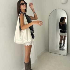08989673712-p1 حقيبة Bolso Bershka tachas