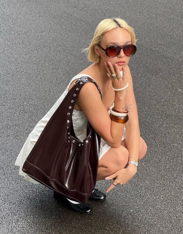 حقيبة Bolso Bershka tachas