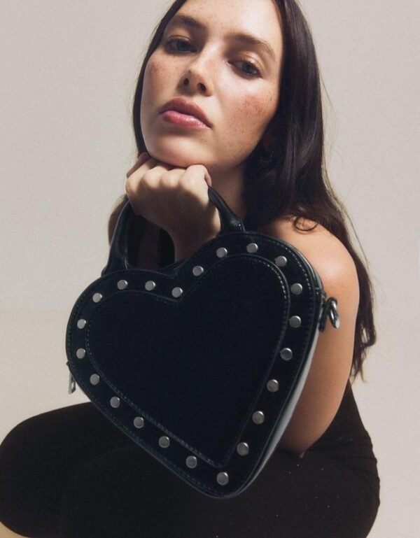 حقيبة Bolso Bershka corazón piel