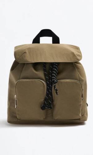 حقيبة ظهر Mochila trench con charm