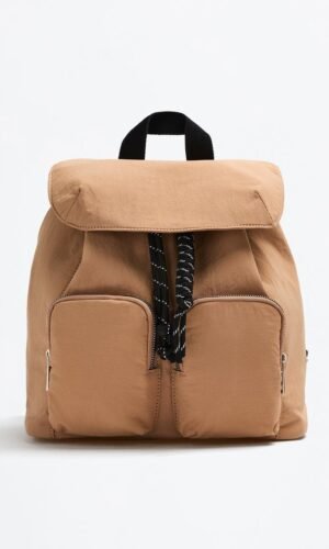 حقيبة ظهر Mochila trench con charm