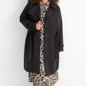 Screenshot 2025-11-15 231845 معطف Gabardina negro