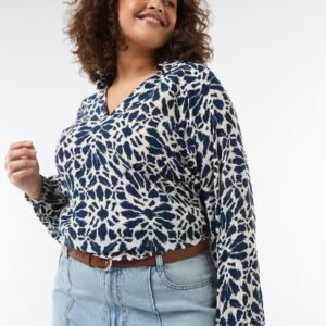 بلوزة Blusa de pico suelto