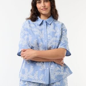 بلوزة Camisa corta con bordados