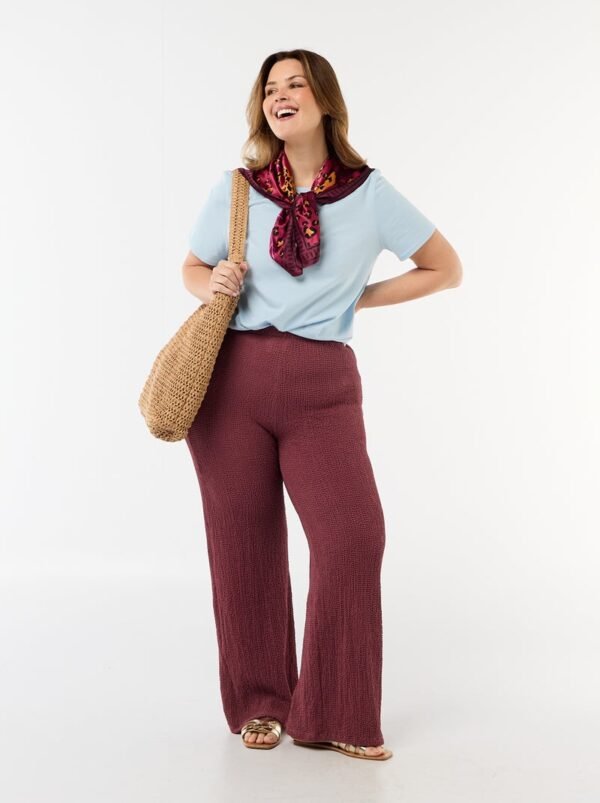 بنطلون Pantalón de punto gofrado