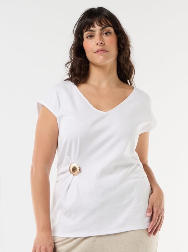 تيشرت Camiseta drapeada con joya